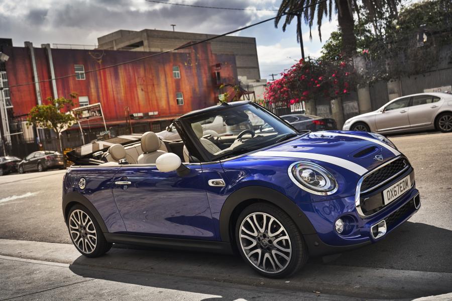  Mini Cooper S Cabrio (F57) 2018 года  (WW) (фото 34 из 222)